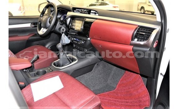 Buy Import Toyota Hilux White Car in Import - Dubai in Clarendon Buy Import Toyota Hilux White Car in Import - Dubai in Clarendon