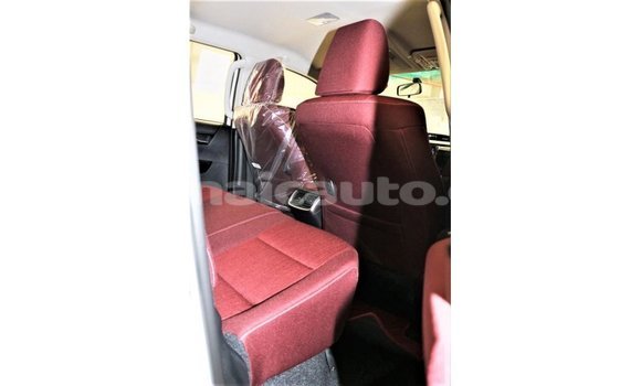 Buy Import Toyota Hilux White Car in Import - Dubai in Clarendon Buy Import Toyota Hilux White Car in Import - Dubai in Clarendon