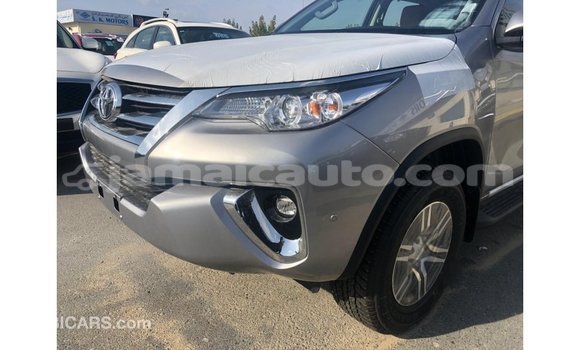 Buy Import Toyota Fortuner Other Car in Import - Dubai in Clarendon Buy Import Toyota Fortuner Other Car in Import - Dubai in Clarendon