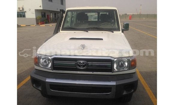 Buy Import Toyota Land Cruiser White Car in Import - Dubai in Clarendon Buy Import Toyota Land Cruiser White Car in Import - Dubai in Clarendon