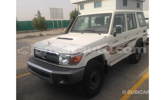 Buy Import Toyota Land Cruiser White Car in Import - Dubai in Clarendon Buy Import Toyota Land Cruiser White Car in Import - Dubai in Clarendon