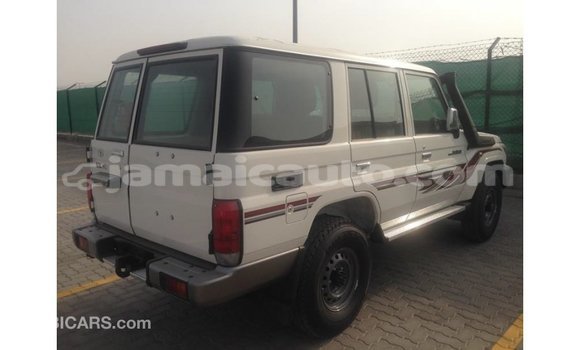 Buy Import Toyota Land Cruiser White Car in Import - Dubai in Clarendon Buy Import Toyota Land Cruiser White Car in Import - Dubai in Clarendon