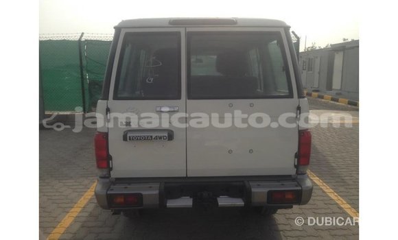 Buy Import Toyota Land Cruiser White Car in Import - Dubai in Clarendon Buy Import Toyota Land Cruiser White Car in Import - Dubai in Clarendon