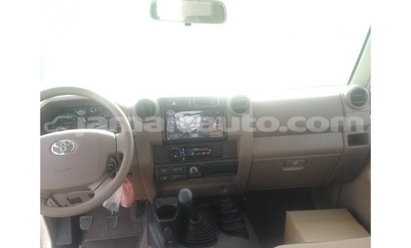 Buy Import Toyota Land Cruiser White Car in Import - Dubai in Clarendon Buy Import Toyota Land Cruiser White Car in Import - Dubai in Clarendon