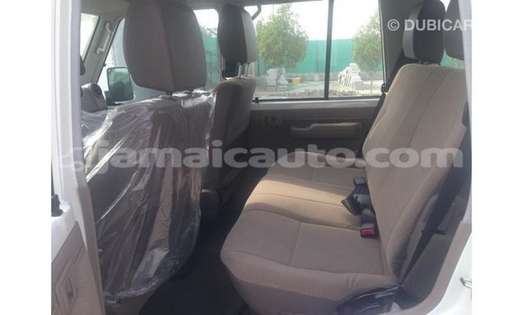 Buy Import Toyota Land Cruiser White Car in Import - Dubai in Clarendon Buy Import Toyota Land Cruiser White Car in Import - Dubai in Clarendon