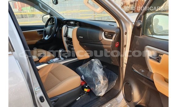 Buy Import Toyota Fortuner Other Car in Import - Dubai in Clarendon Buy Import Toyota Fortuner Other Car in Import - Dubai in Clarendon