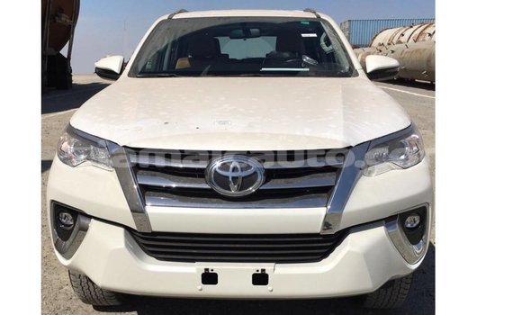 Buy Import Toyota Fortuner White Car in Import - Dubai in Clarendon Buy Import Toyota Fortuner White Car in Import - Dubai in Clarendon