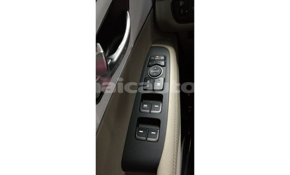 Buy Import Kia Sorento White Car in Import - Dubai in Clarendon Buy Import Kia Sorento White Car in Import - Dubai in Clarendon