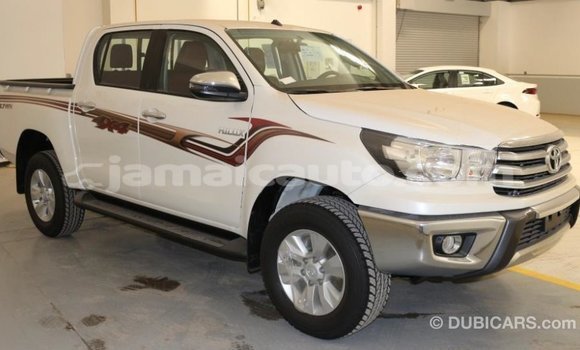 Acheter Import Voiture Toyota Hilux Blanc à Import - Dubai, Clarendon Acheter Import Voiture Toyota Hilux Blanc à Import - Dubai, Clarendon