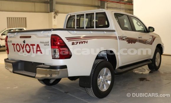 Acheter Import Voiture Toyota Hilux Blanc à Import - Dubai, Clarendon Acheter Import Voiture Toyota Hilux Blanc à Import - Dubai, Clarendon