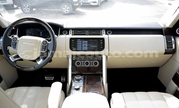 Acheter Import Voiture Land Rover Range Rover Blanc à Import - Dubai, Clarendon Acheter Import Voiture Land Rover Range Rover Blanc à Import - Dubai, Clarendon