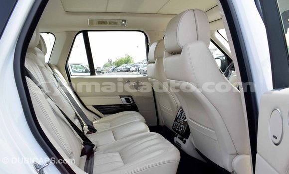 Acheter Import Voiture Land Rover Range Rover Blanc à Import - Dubai, Clarendon Acheter Import Voiture Land Rover Range Rover Blanc à Import - Dubai, Clarendon