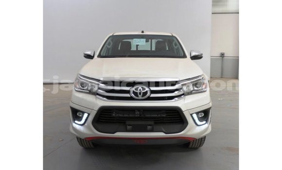 Buy Import Toyota Hilux White Car in Import - Dubai in Clarendon