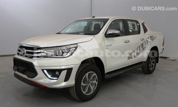 Buy Import Toyota Hilux White Car in Import - Dubai in Clarendon Buy Import Toyota Hilux White Car in Import - Dubai in Clarendon