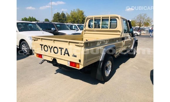 Buy Import Toyota Land Cruiser Beige Car in Import - Dubai in Clarendon Buy Import Toyota Land Cruiser Beige Car in Import - Dubai in Clarendon