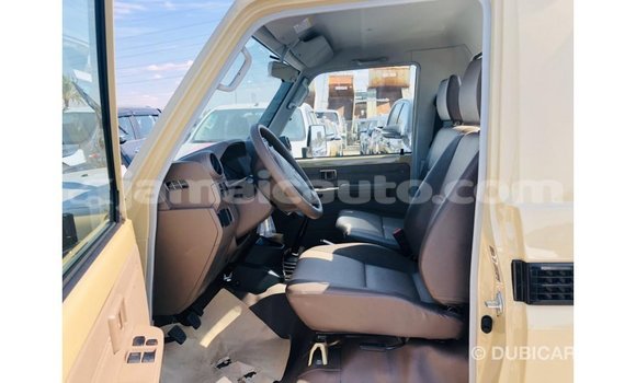 Buy Import Toyota Land Cruiser Beige Car in Import - Dubai in Clarendon Buy Import Toyota Land Cruiser Beige Car in Import - Dubai in Clarendon