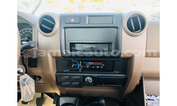 Buy Import Toyota Land Cruiser Beige Car in Import - Dubai in Clarendon Buy Import Toyota Land Cruiser Beige Car in Import - Dubai in Clarendon
