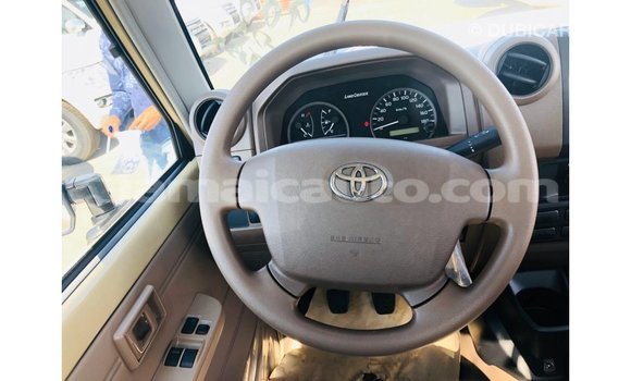 Buy Import Toyota Land Cruiser Beige Car in Import - Dubai in Clarendon Buy Import Toyota Land Cruiser Beige Car in Import - Dubai in Clarendon