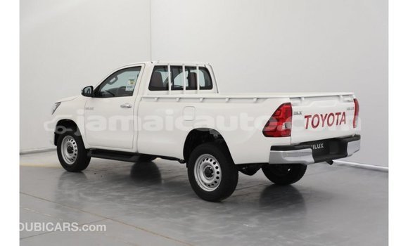 Buy Import Toyota Hilux White Car in Import - Dubai in Clarendon Buy Import Toyota Hilux White Car in Import - Dubai in Clarendon