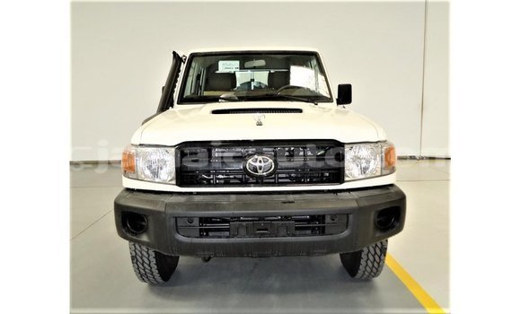 Buy Import Toyota Land Cruiser White Car in Import - Dubai in Clarendon Buy Import Toyota Land Cruiser White Car in Import - Dubai in Clarendon