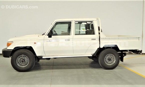 Buy Import Toyota Land Cruiser White Car in Import - Dubai in Clarendon Buy Import Toyota Land Cruiser White Car in Import - Dubai in Clarendon