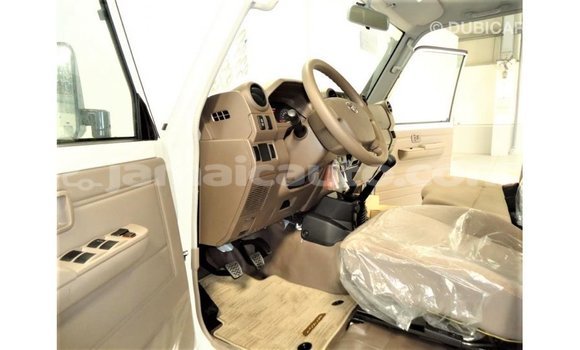 Buy Import Toyota Land Cruiser White Car in Import - Dubai in Clarendon Buy Import Toyota Land Cruiser White Car in Import - Dubai in Clarendon