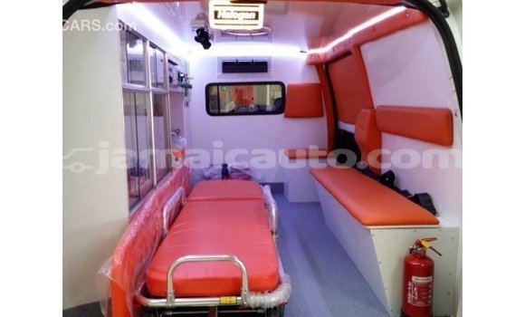 Buy Import Toyota Hiace White Car in Import - Dubai in Clarendon Buy Import Toyota Hiace White Car in Import - Dubai in Clarendon