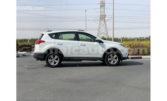 Buy Import Toyota 4Runner White Car in Import - Dubai in Clarendon Buy Import Toyota 4Runner White Car in Import - Dubai in Clarendon