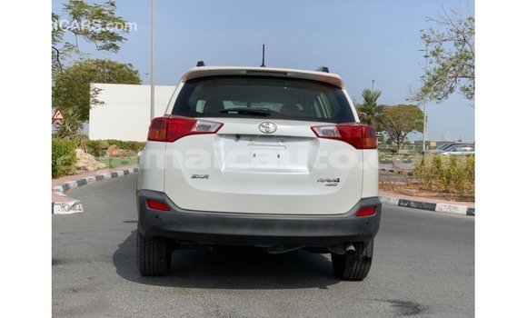 Buy Import Toyota 4Runner White Car in Import - Dubai in Clarendon Buy Import Toyota 4Runner White Car in Import - Dubai in Clarendon