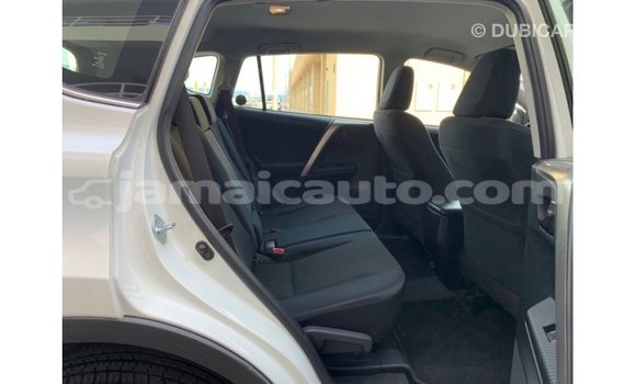 Buy Import Toyota 4Runner White Car in Import - Dubai in Clarendon Buy Import Toyota 4Runner White Car in Import - Dubai in Clarendon