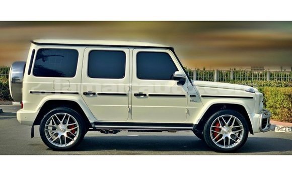 Buy Import Mercedes-Benz 190 (W201) White Car in Import - Dubai in Clarendon Buy Import Mercedes-Benz 190 (W201) White Car in Import - Dubai in Clarendon