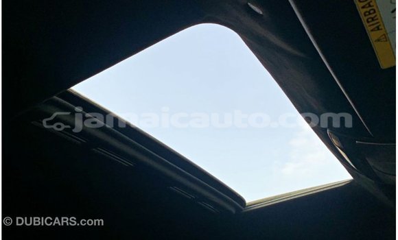 Buy Import Mercedes-Benz 190 (W201) White Car in Import - Dubai in Clarendon Buy Import Mercedes-Benz 190 (W201) White Car in Import - Dubai in Clarendon