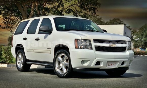 Buy Import Chevrolet Tahoe White Car in Import - Dubai in Clarendon