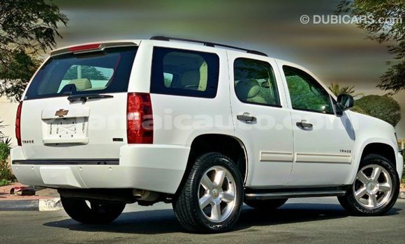 Buy Import Chevrolet Tahoe White Car in Import - Dubai in Clarendon Buy Import Chevrolet Tahoe White Car in Import - Dubai in Clarendon
