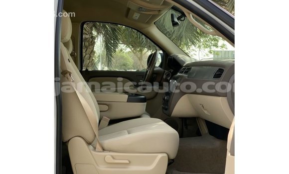 Buy Import Chevrolet Tahoe White Car in Import - Dubai in Clarendon Buy Import Chevrolet Tahoe White Car in Import - Dubai in Clarendon