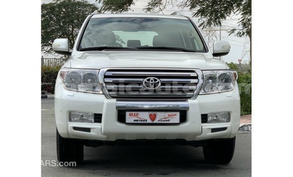 Buy Import Toyota Land Cruiser White Car in Import - Dubai in Clarendon Buy Import Toyota Land Cruiser White Car in Import - Dubai in Clarendon