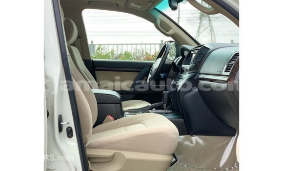 Buy Import Toyota Land Cruiser White Car in Import - Dubai in Clarendon Buy Import Toyota Land Cruiser White Car in Import - Dubai in Clarendon