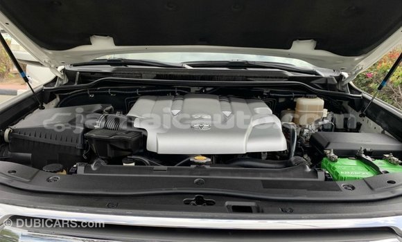Buy Import Toyota Land Cruiser White Car in Import - Dubai in Clarendon Buy Import Toyota Land Cruiser White Car in Import - Dubai in Clarendon