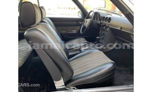 Buy Import Mercedes-Benz 190 (W201) White Car in Import - Dubai in Clarendon Buy Import Mercedes-Benz 190 (W201) White Car in Import - Dubai in Clarendon