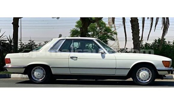 Buy Import Mercedes-Benz 190 (W201) White Car in Import - Dubai in Clarendon Buy Import Mercedes-Benz 190 (W201) White Car in Import - Dubai in Clarendon