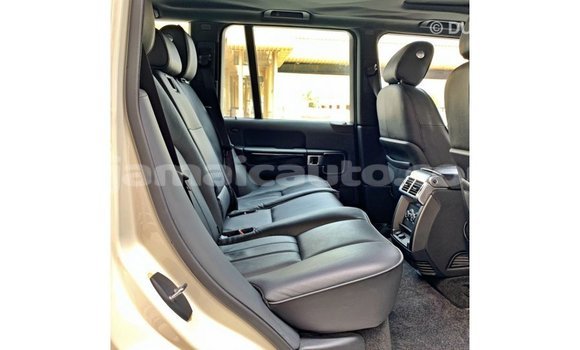 Buy Import Land Rover Range Rover White Car in Import - Dubai in Clarendon Buy Import Land Rover Range Rover White Car in Import - Dubai in Clarendon