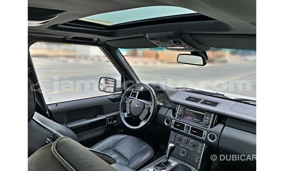 Buy Import Land Rover Range Rover White Car in Import - Dubai in Clarendon Buy Import Land Rover Range Rover White Car in Import - Dubai in Clarendon