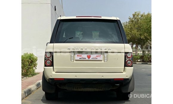 Buy Import Land Rover Range Rover White Car in Import - Dubai in Clarendon Buy Import Land Rover Range Rover White Car in Import - Dubai in Clarendon