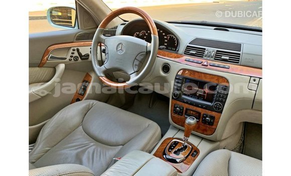 Buy Import Mercedes-Benz 200 Blue Car in Import - Dubai in Clarendon Buy Import Mercedes-Benz 200 Blue Car in Import - Dubai in Clarendon
