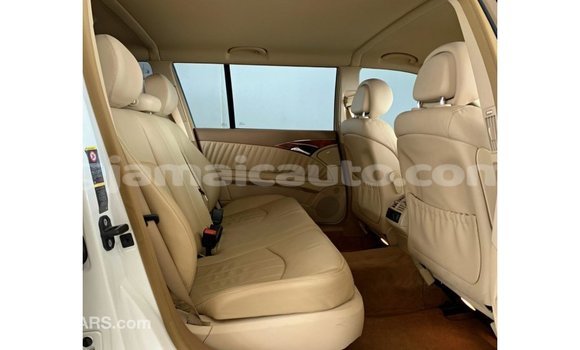 Buy Import Mercedes-Benz 200 White Car in Import - Dubai in Clarendon Buy Import Mercedes-Benz 200 White Car in Import - Dubai in Clarendon