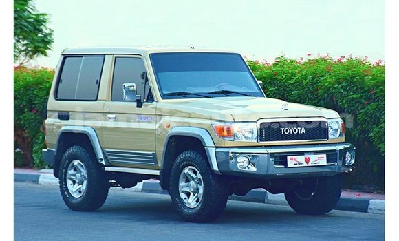 Buy Import Toyota Land Cruiser Beige Car in Import - Dubai in Clarendon Buy Import Toyota Land Cruiser Beige Car in Import - Dubai in Clarendon