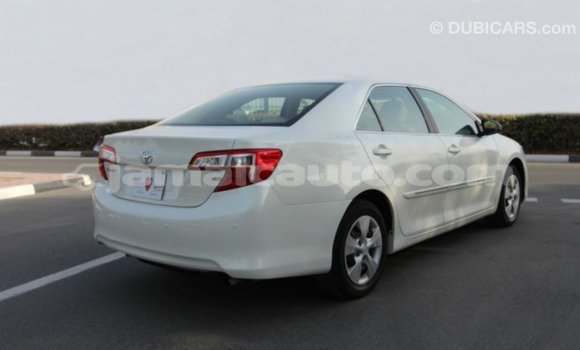 Buy Import Toyota Camry White Car in Import - Dubai in Clarendon Buy Import Toyota Camry White Car in Import - Dubai in Clarendon