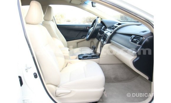 Buy Import Toyota Camry White Car in Import - Dubai in Clarendon Buy Import Toyota Camry White Car in Import - Dubai in Clarendon