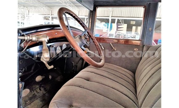 Buy Import Buick Electra Blue Car in Import - Dubai in Clarendon Buy Import Buick Electra Blue Car in Import - Dubai in Clarendon