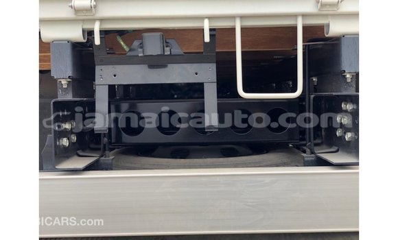 Buy Import Isuzu FTR 850 White Truck in Import - Dubai in Clarendon Buy Import Isuzu FTR 850 White Truck in Import - Dubai in Clarendon